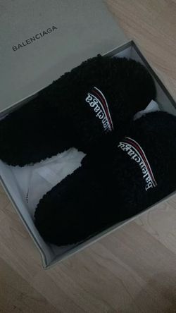 Balenciaga Slides Fur