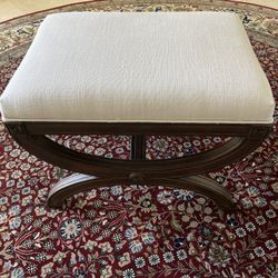 Theo Stool / Ottoman