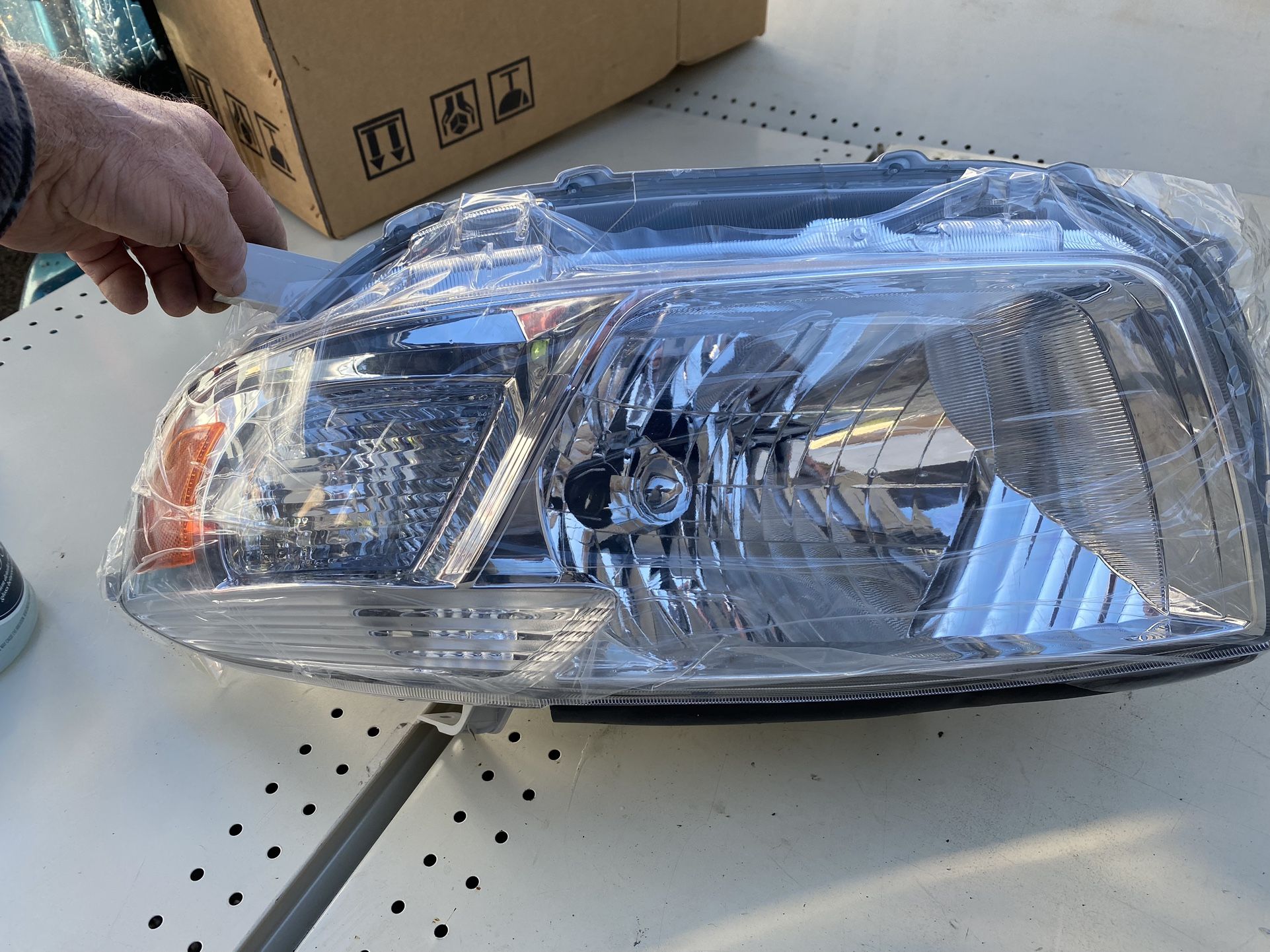 Toyota Tundra Headlights 