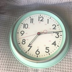 12 inch susuki quarts clock