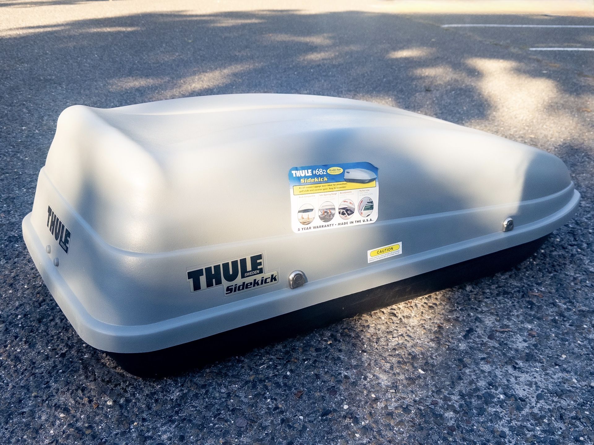 THULE SIDEKICK 682 Rooftop Carrier Cargo Box with Hardware