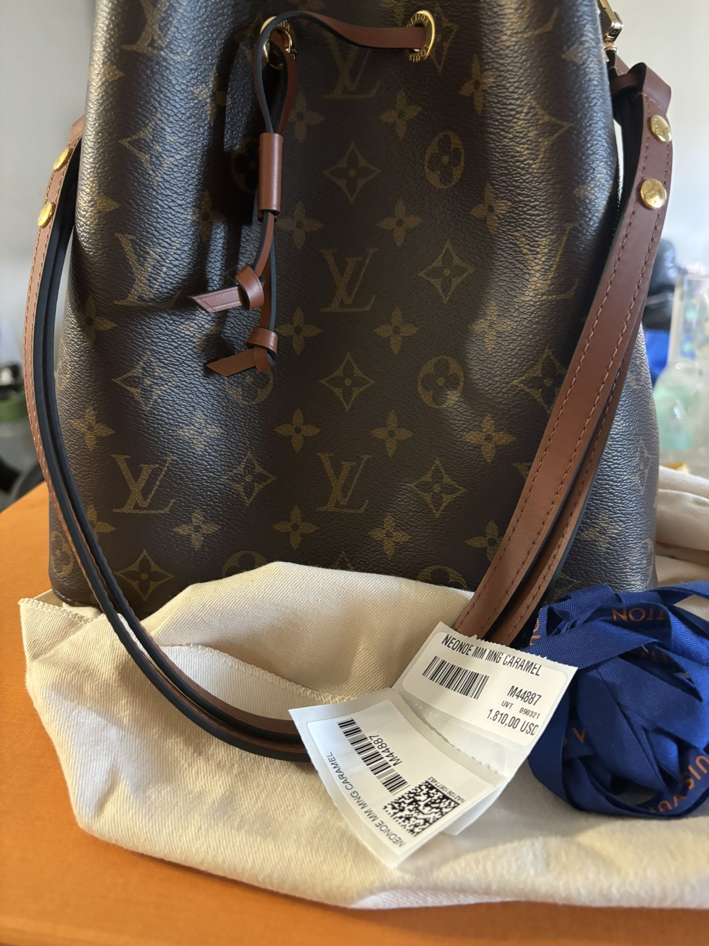 Authentic Louis Vuitton NeoNoe MM
