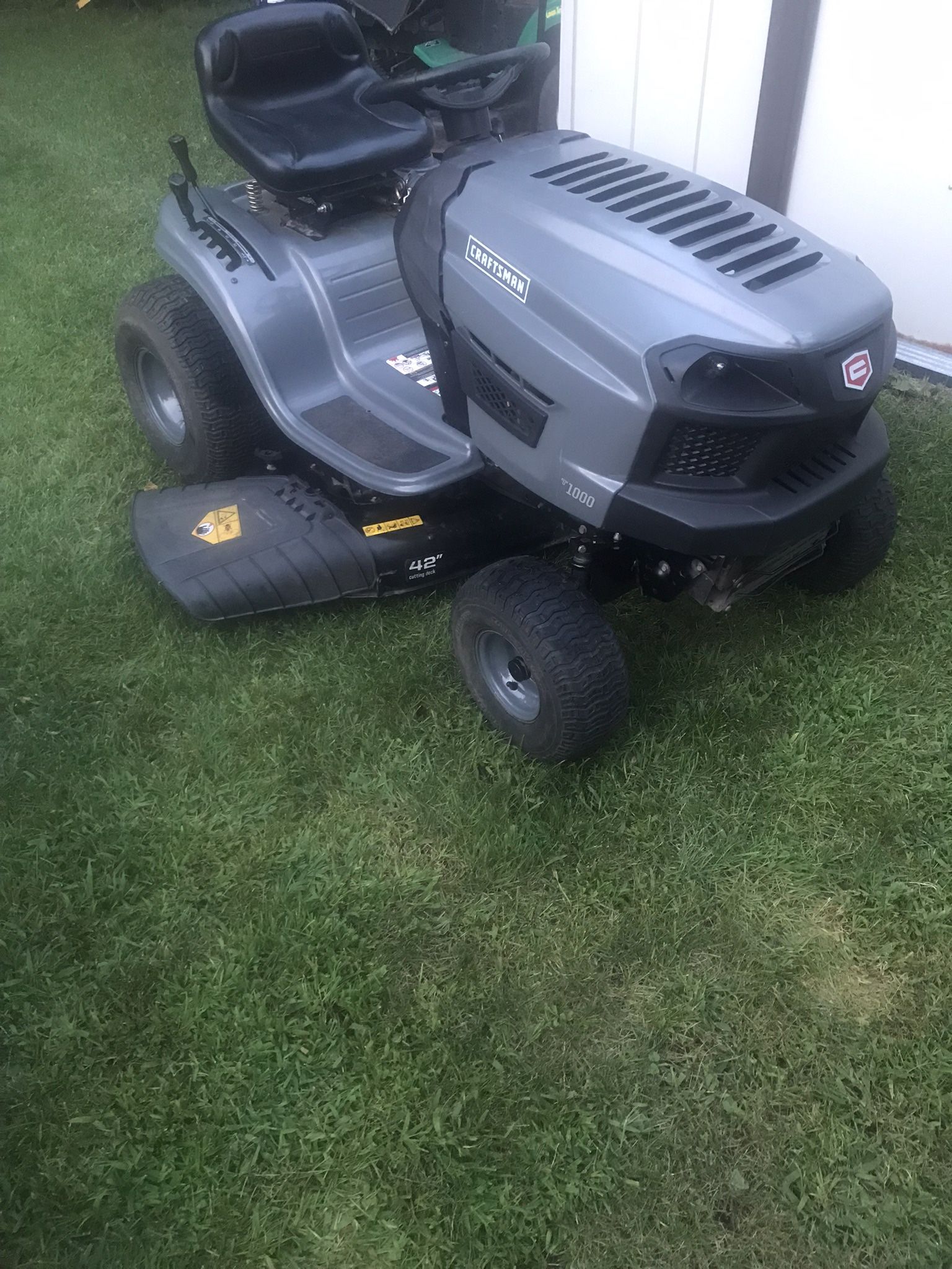 Craftsman 1000  Tractor Gray 05/2015