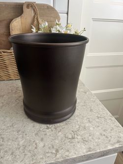Pending Threshold metal waste basket $10
