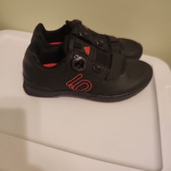 Adidas 5 10 Shoes
