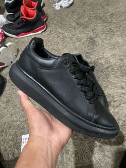Sz 10 Men’s $30 FIRM NO TRADES
