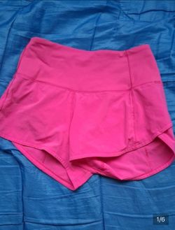 Lululemon Pink Hotty Hot shorts size 0