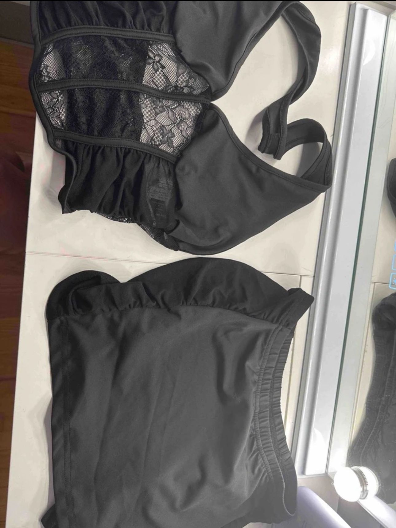 Lace And Mesh Splice Halter Neck Crop Top With Low Waist Skirt 2-Piece Set