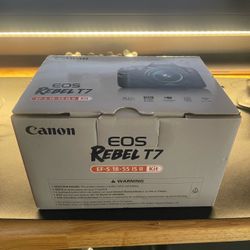 Canon EOS Rebel T7 EF-S 18-55 IS II Kit (NEW)