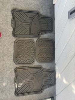 Rubber universal car mats