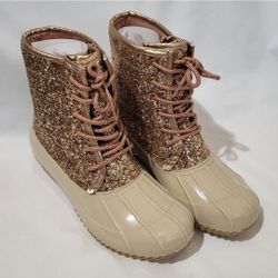 Womem Rain boots size 8