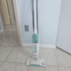 Shark Steamer 