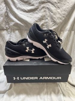 Under Armour Men's Black and White Athletic Running Shoes