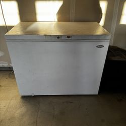 Deep freezer 