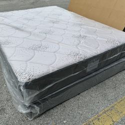 NEW MATTRESS QUEEN SIZE PLUSH WITH BOX SPRING-SET / 🚚🚚🚚