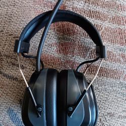 WALKERS Digital AM/FM Stereo Radio Hearing Protector