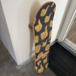 Skateboard W/Grip Tape 