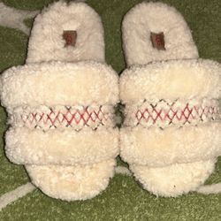 UGG Size 9 COZETTA SLIPPER/SLIDES 