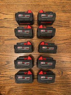 10 Milwaukee M18 Batteries 18V Like New