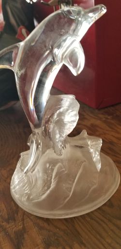 Crystal dolphin