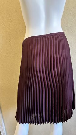 New Port Wine Burgundy Pleated Skirt Size 12 With Tags
