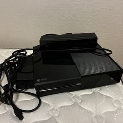 Xbox One With Kinect