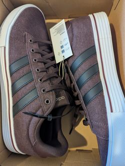 Adidas Low-Top Sneakers