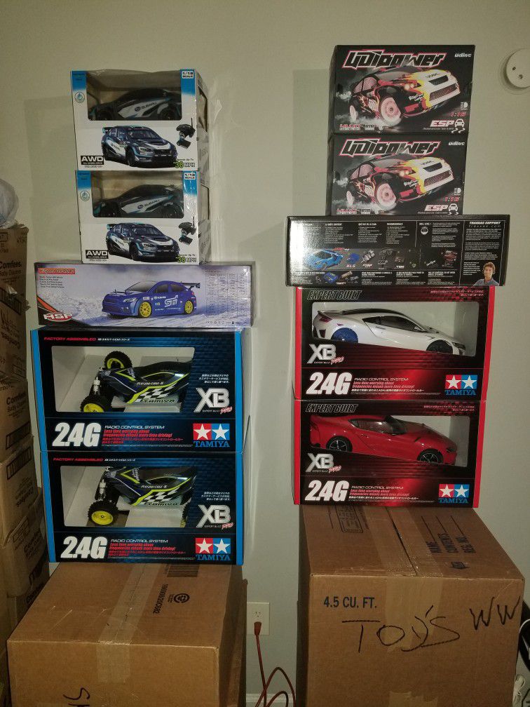 RC CARS FOR SALE LOTS OF BRAND NEW BUNDLE  OF 10