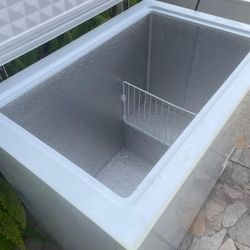 Magic Chef Freezer / Congeladora