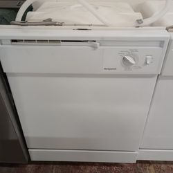 Hotpoint 24 Inch Wide Built-in Dishwasher Delivery Warranty Financing Available