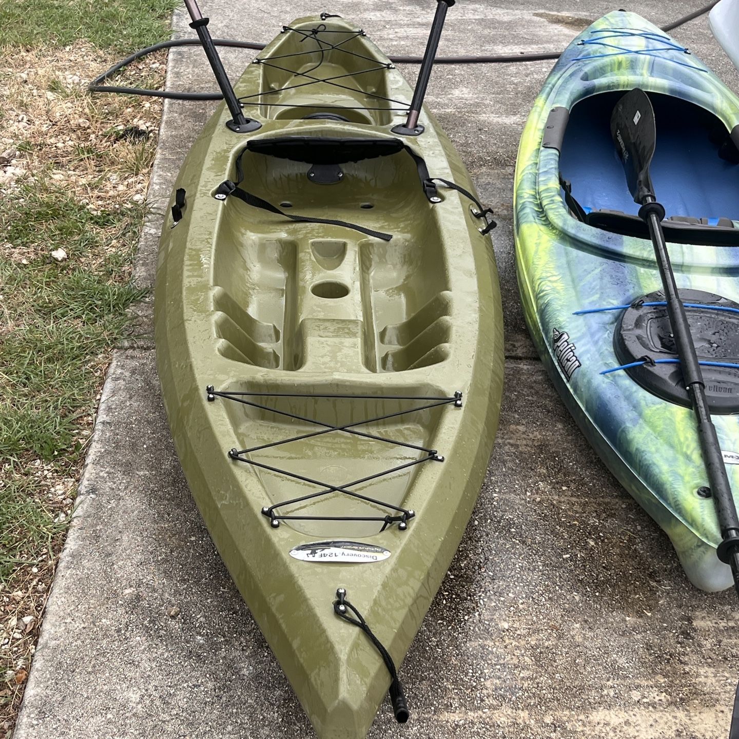 Future Beach Discovery 124F Sit-On-Top Kayak for Sale in San