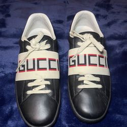 Authentic gucci Shoes Size 8(41)