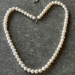 Pearl Necklace 