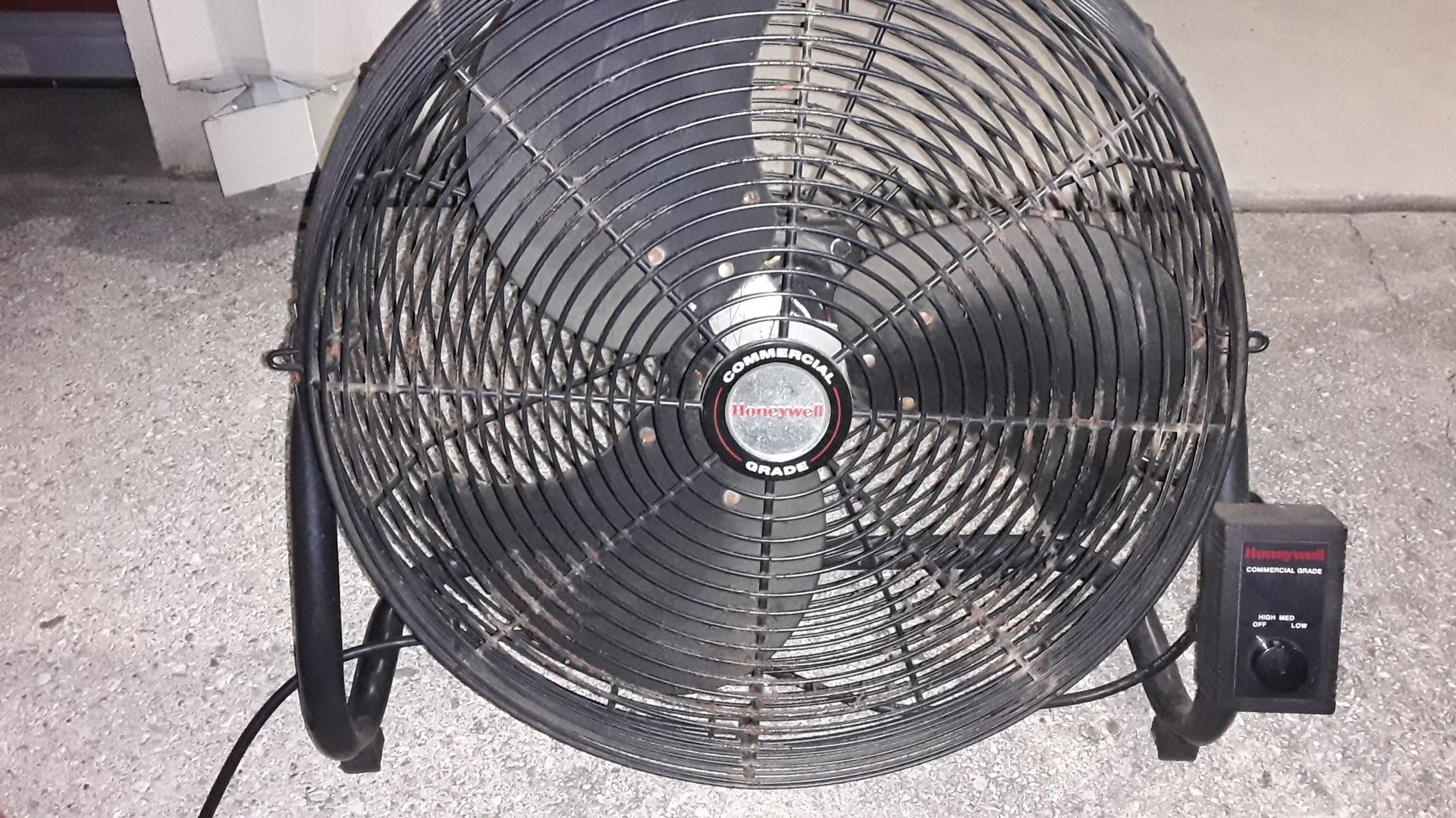 Honeywell Commercial grade HV 180 fan