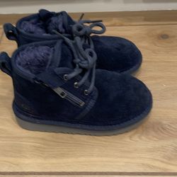 Uggs Kids Boots Size (10)