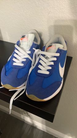 NIKE BLUE GIRLS TENNIS SHOE