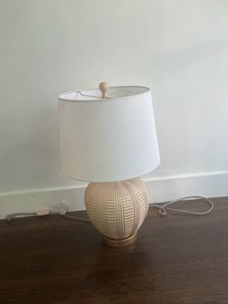 Table lamp