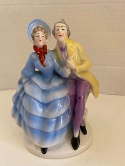 Vintage1940's Colonial Dancing Couple Figurin