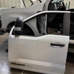 2023 Ford F-Series F-350Front Driver-Side Door Assembly