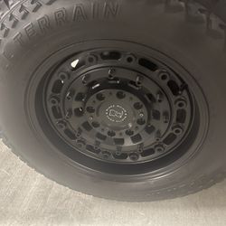 35x20 Tires 