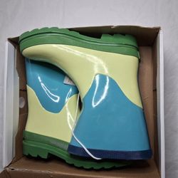 Rain Boots Boys Size 2/3