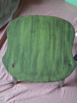 Banquito Madera verde, Alto 9",Ancho y largo 11"