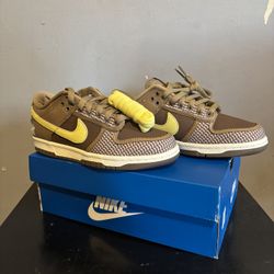 Undefeated Dunk Canteen 