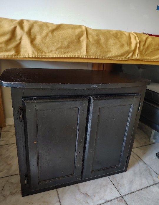 FREE Custon End Table Made From Cabinet 1' X 2'