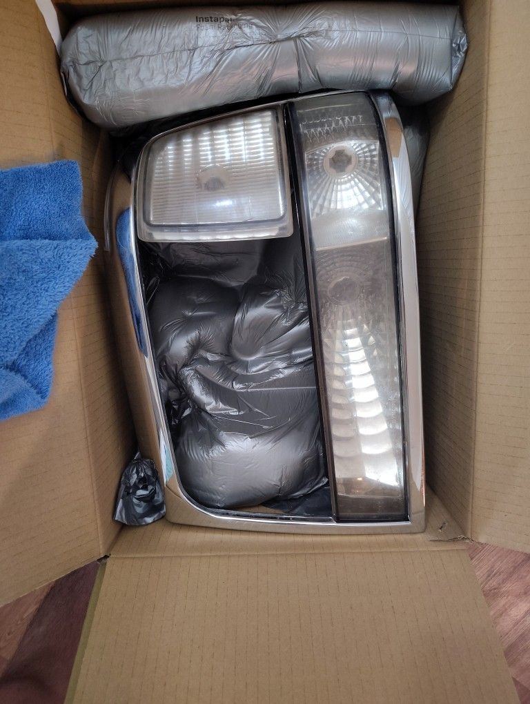 Ford F-150 Headlight Covers 1996 -92 Both Sides
