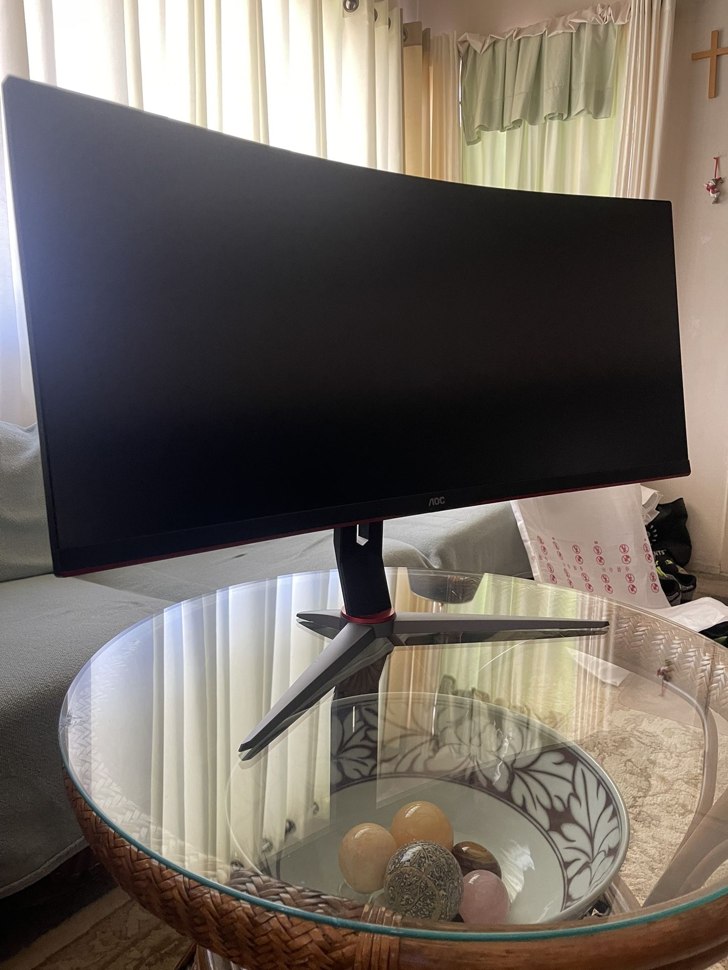 AOC 34” Curved 144hz Monitor