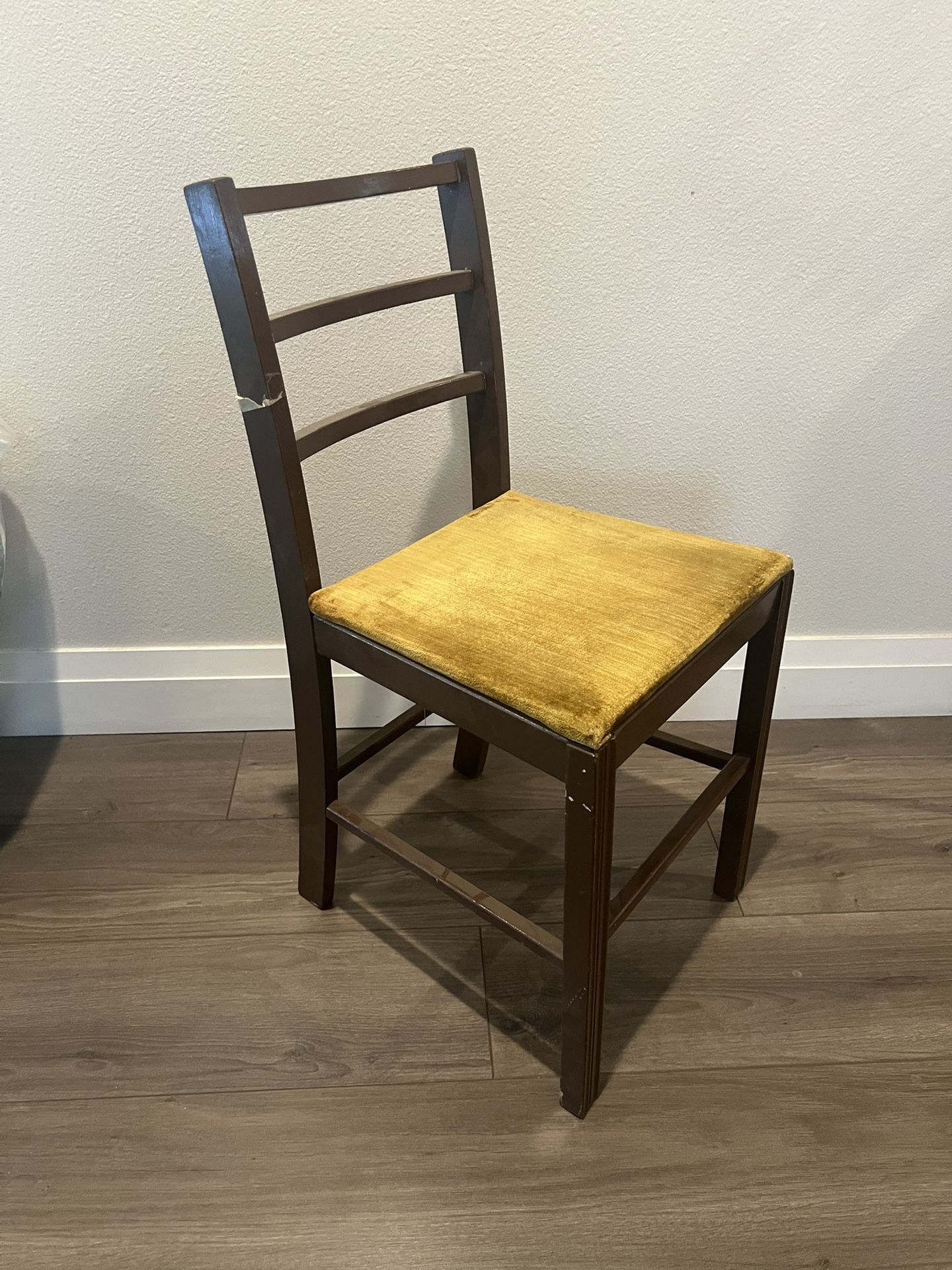 FREE Vintage Desk Chair