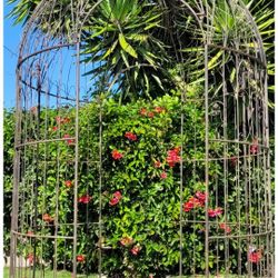 ORNATE RUSTIC METAL WALK THROUGH ROUND TRELLIS.   12' TALL  7' ROUND  MUST SEE!!!  $2000.00