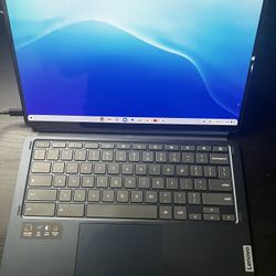 Lenovo IdeaPad Duet 5 Chromebook