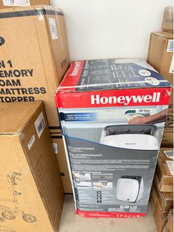 Honeywell HL12CESWK Portable Air Conditioner, 12,000 BTU Cooling, with Dehumidifier and Remote